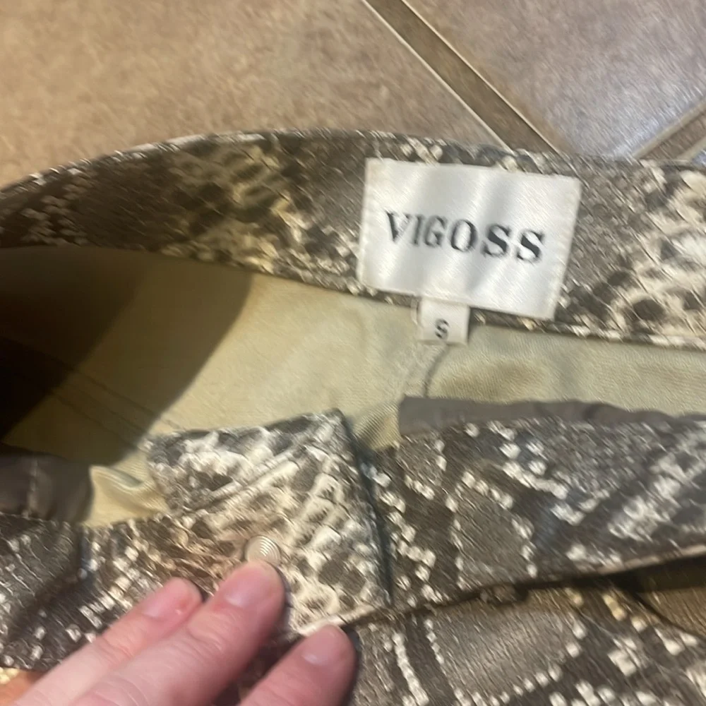 NEW Vigoss Skirt! Size small